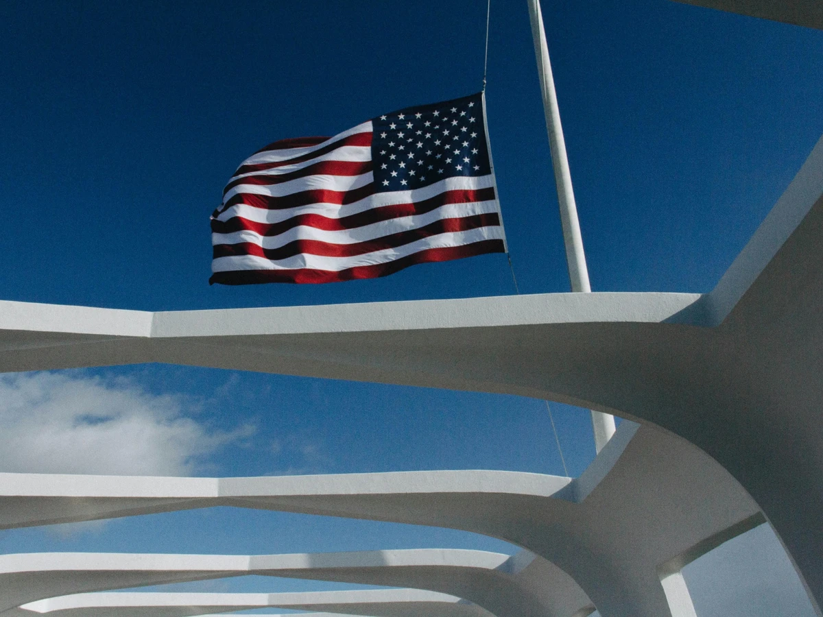 Le CAC 40 recule : le luxe sous pression après les nouvelles menaces douanières de Trump